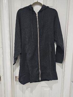 Women's Long Hooded Zip Jacket With Pockets - Charcoal